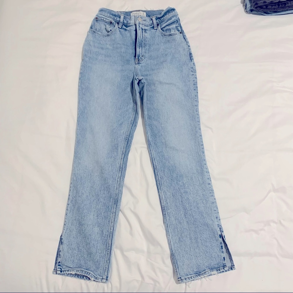Abercrombie & Fitch Curve Love 90s Straight Jean Ultra High Rise